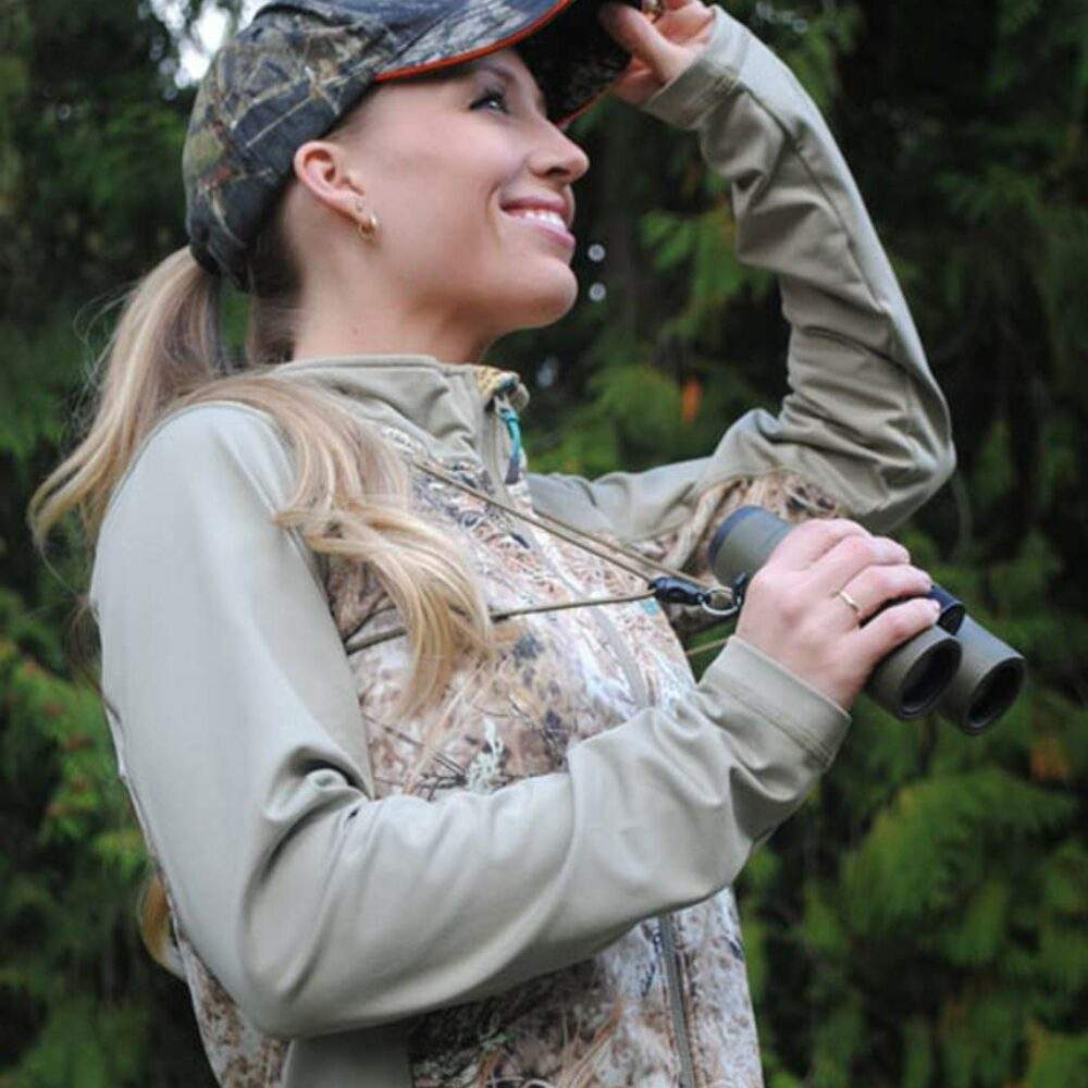 lissa-camo-bino__52219.1438983336